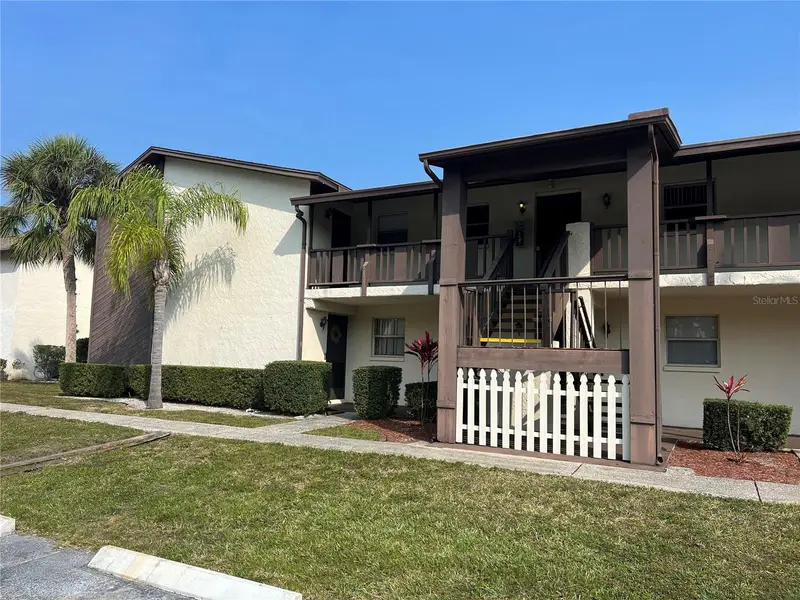 5521 Bay Blvd #105, FL