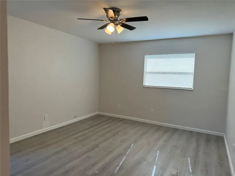 5521 Bay Blvd #105, FL