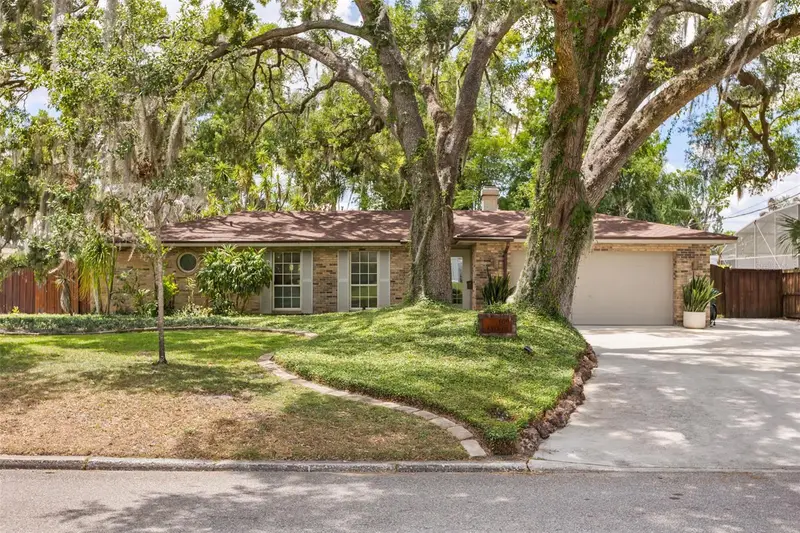 109 Kyle Dr, FL