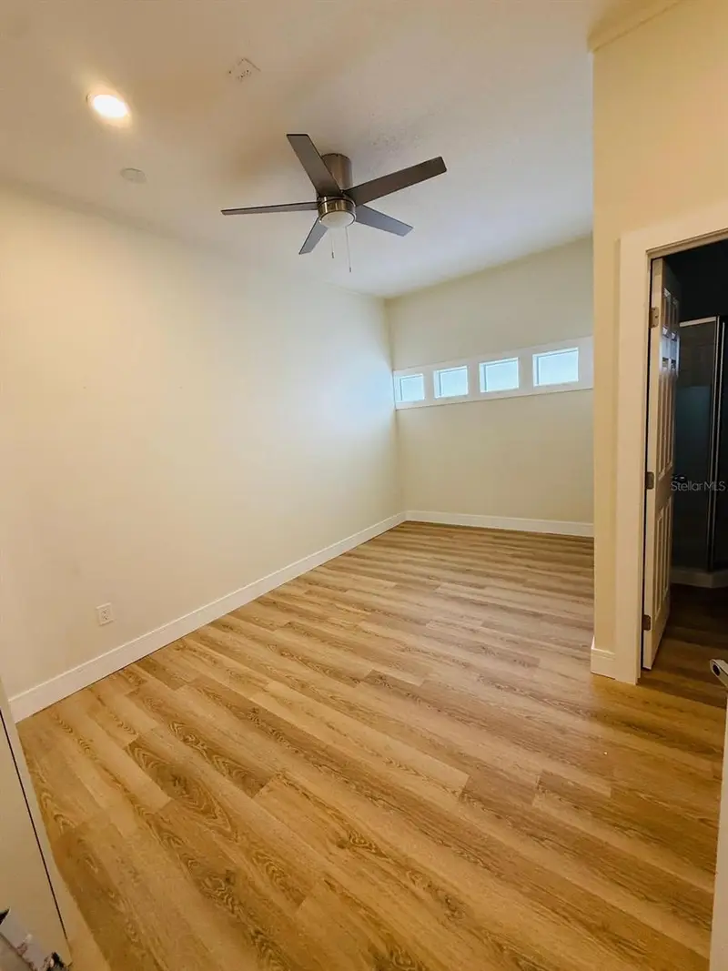 2410 Avian Loop, FL