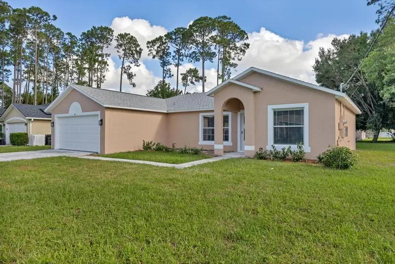 62 Belvedere Ln, FL