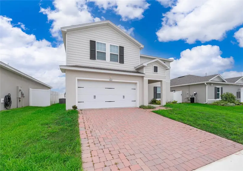 1221 Lexington Ln, FL