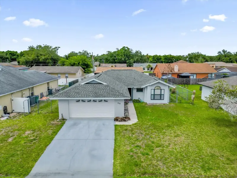 615 Mckinley Ct, FL