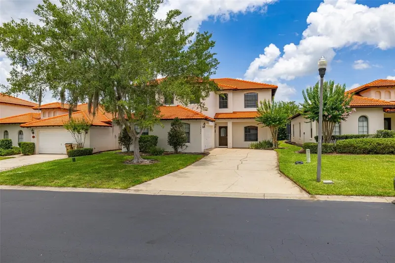 16626 Lazy Breeze Loop, FL