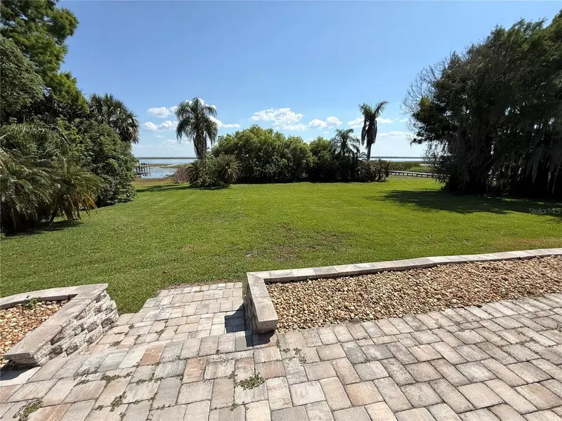 1890 Saha Ct, FL