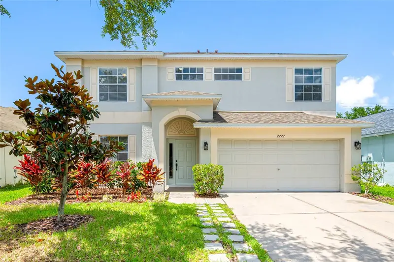 2227 Roanoke Springs Dr, FL