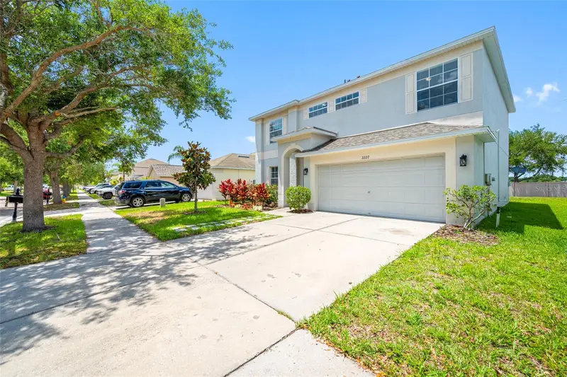 2227 Roanoke Springs Dr, FL