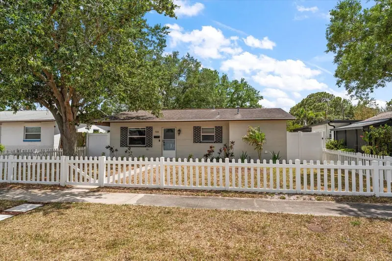 766 90th Ave N, FL