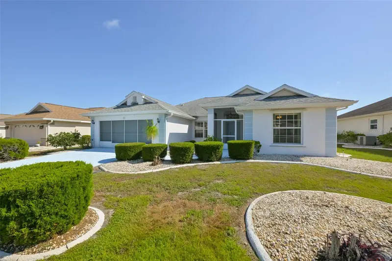 323 Caloosa Palms Ct, FL