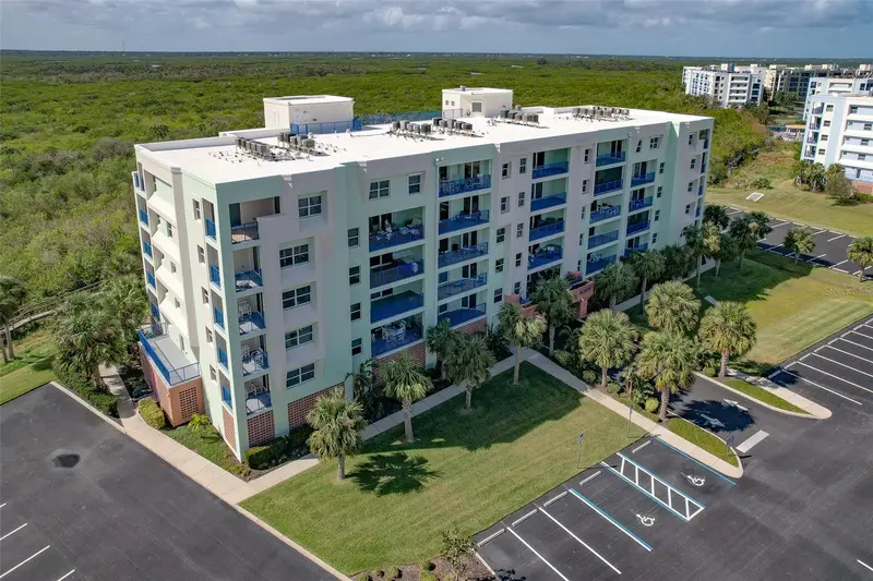 5300 S Atlantic Ave #18-303, FL
