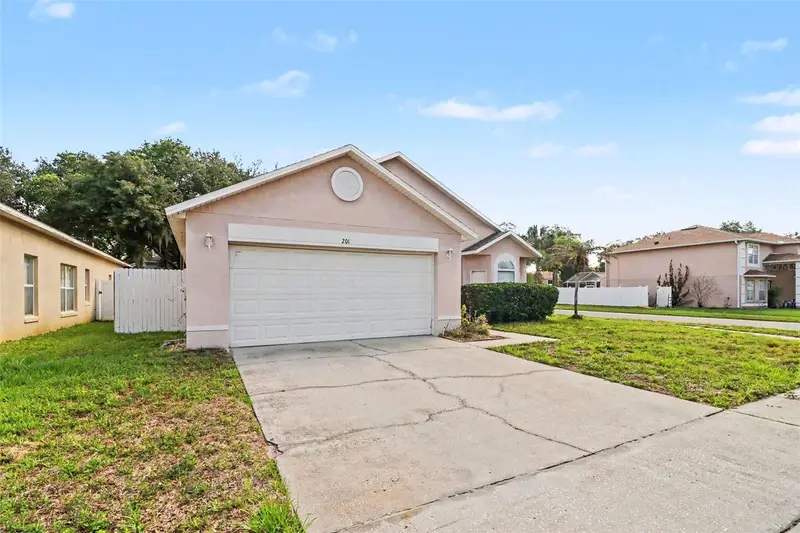201 Lancer Oak Dr, FL
