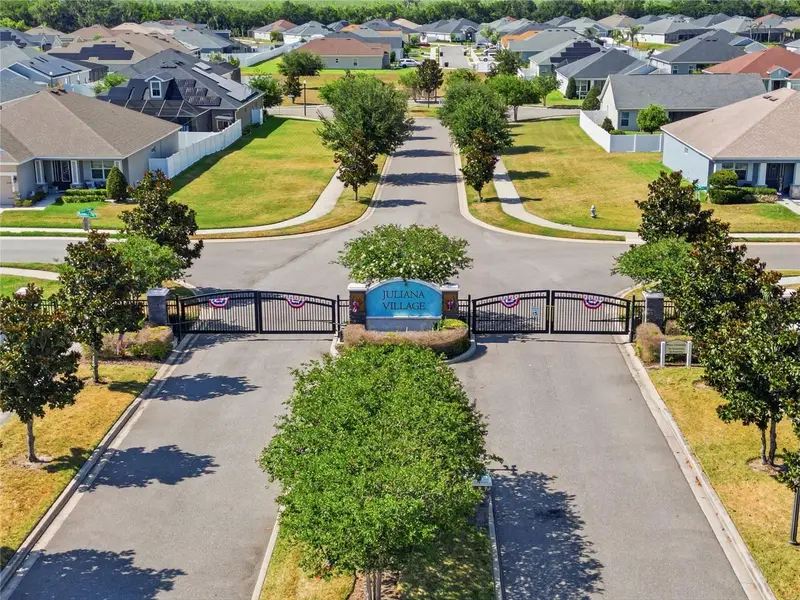 319 Travelers Creek Dr, FL
