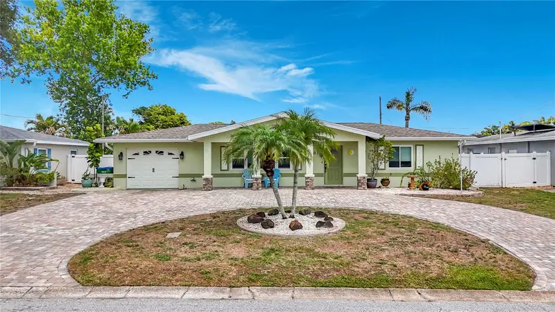 5163 60th Way N, FL