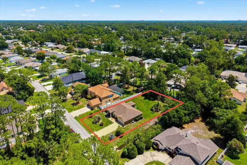 34 Brewster Ln, FL