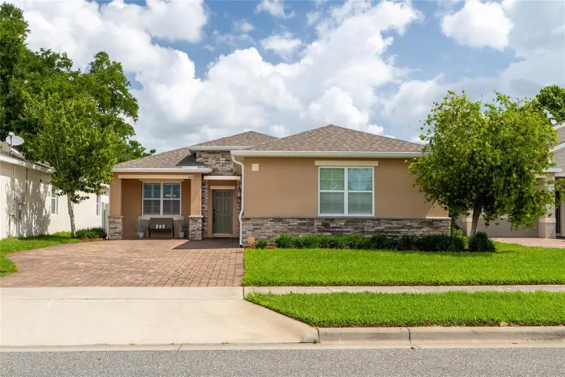 849 Panical Dr, FL