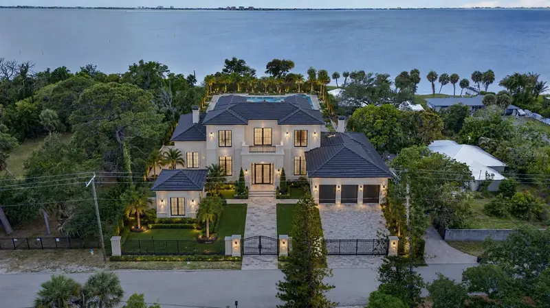 8258 Longbay Blvd, FL