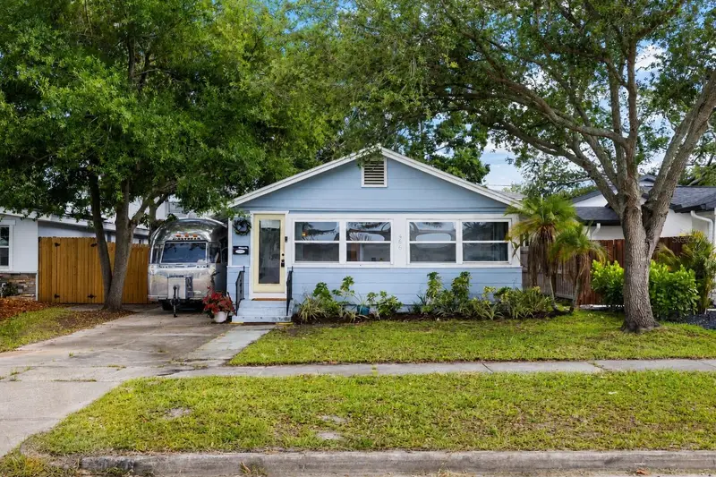 466 36th Ave N, FL