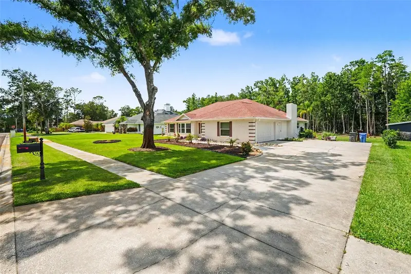 1015 Hastings Ct, FL