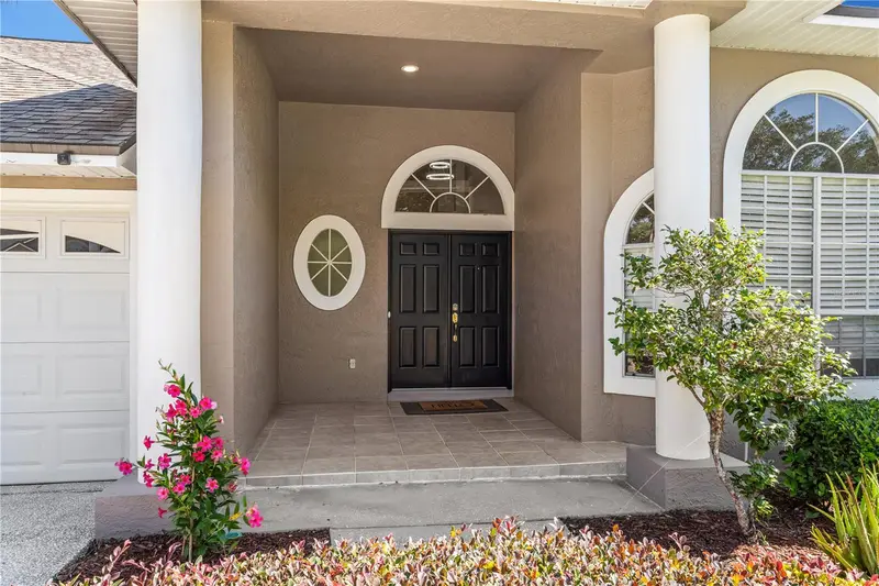 690 Oak Hollow Way, FL