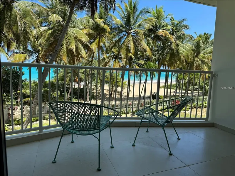 4633 Ave Isla Verde #L202, PR