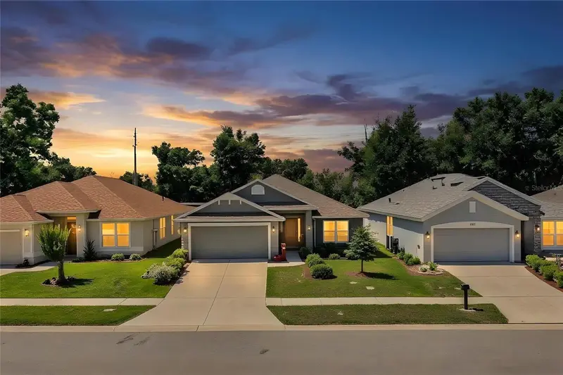 292 Krenson Bay Loop, FL