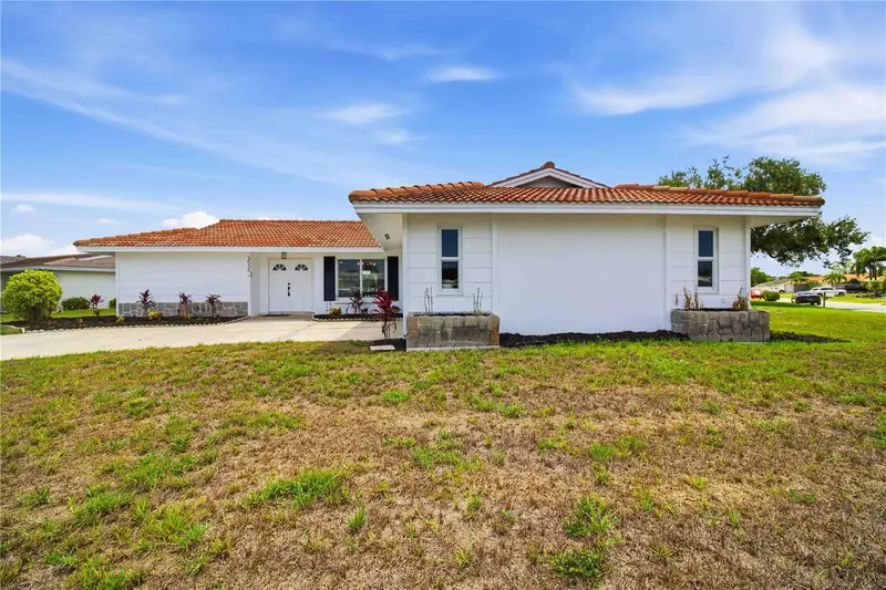 3535 Village Green Dr, FL