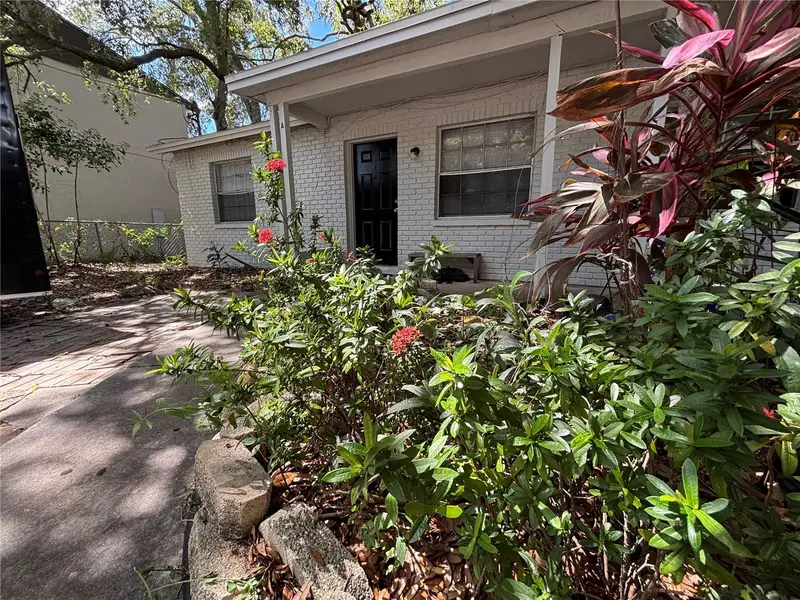 1210 E 140th Ave, FL