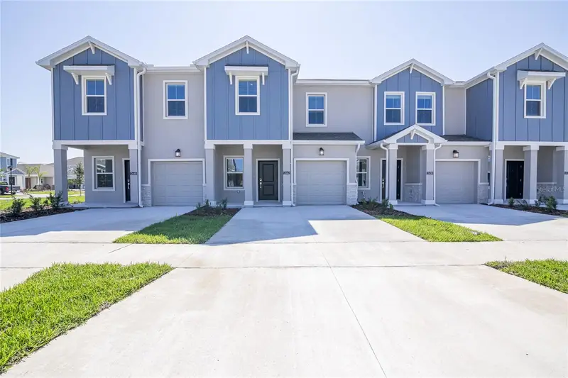 2642 Runners Cir, FL