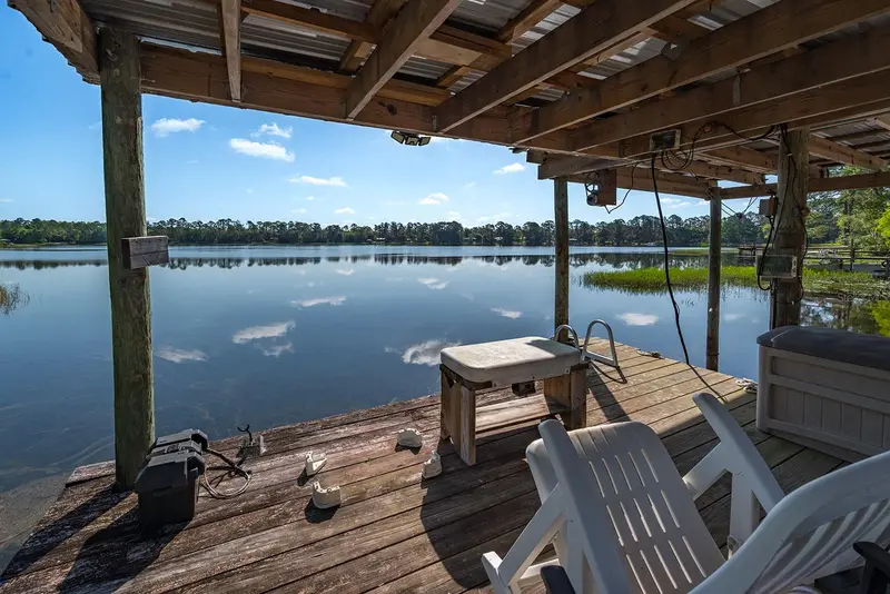 588 S County Road 21, FL