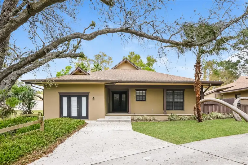 405 Center St, FL