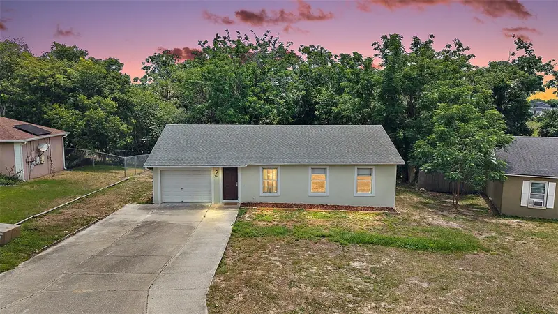 36 Bay Ridge Loop, FL