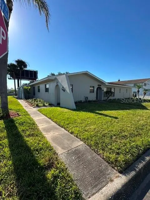 2301 W Bay Dr, FL