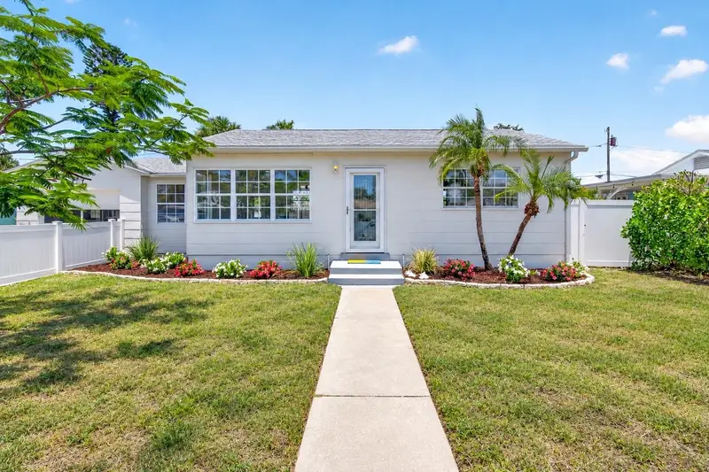 260 42nd Ave, FL