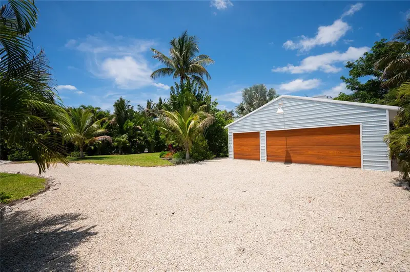 240 Gladiolus St, FL