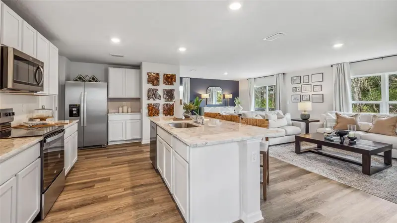 10713 Monarch Wood Gln, FL