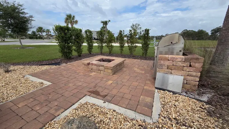 71 Cedar Cir E, FL
