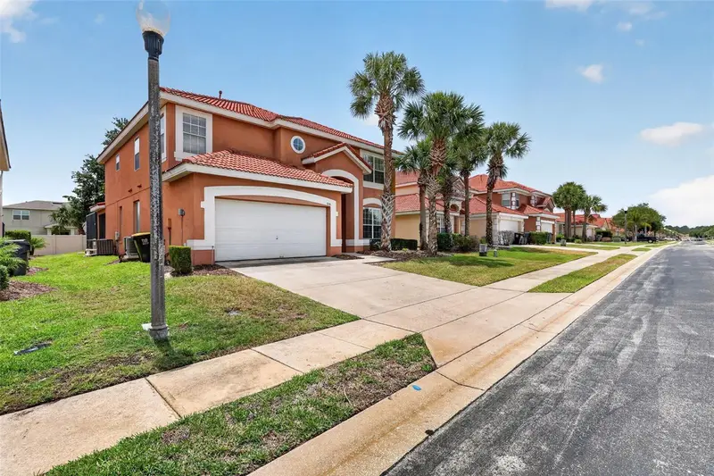 928 Solana Cir, FL