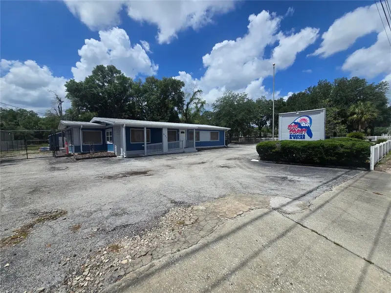 531 Dog Track Rd, FL