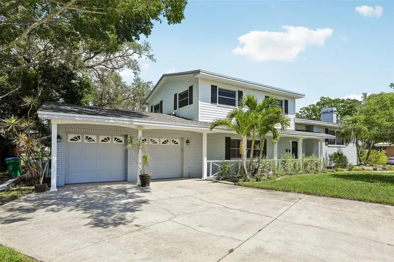 6827 Tequesta Dr, FL