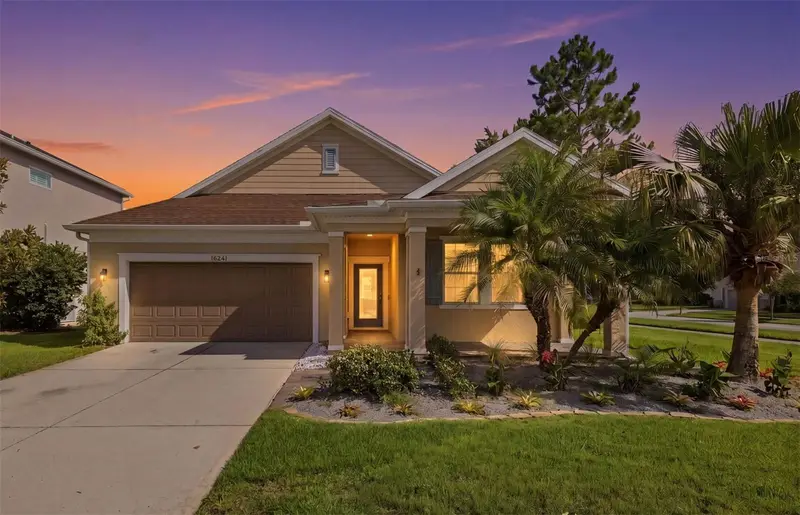 14831 Trails Edge Blvd, FL