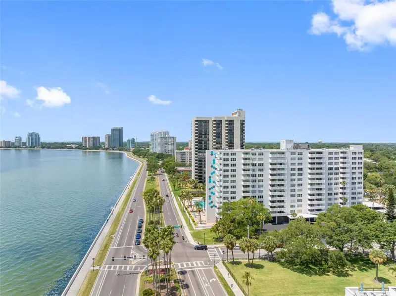 2401 Bayshore Blvd #903, FL