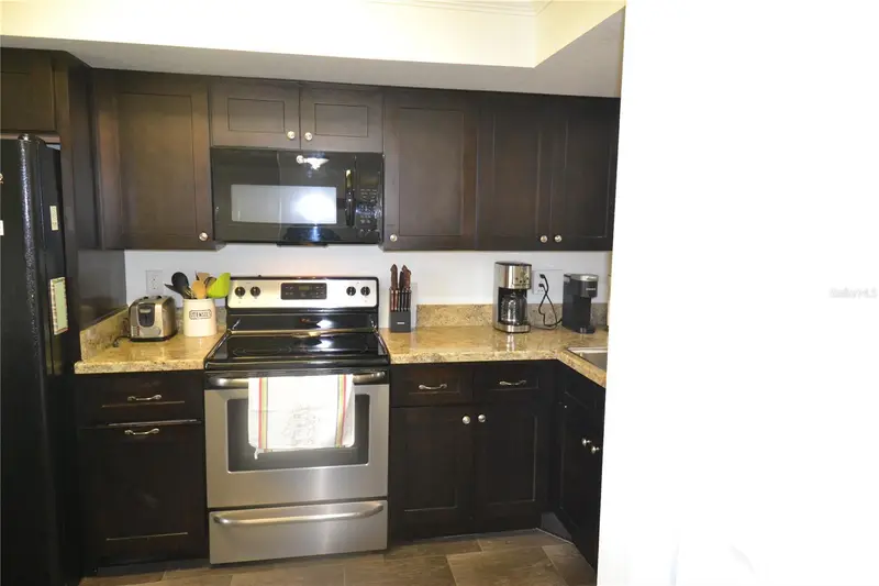 161 Lakeside Dr, FL