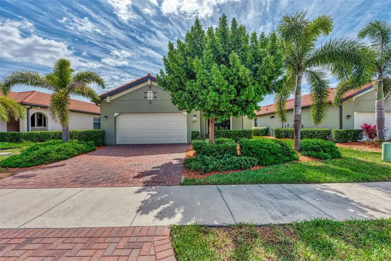 10113 Fiddlewood Dr, FL