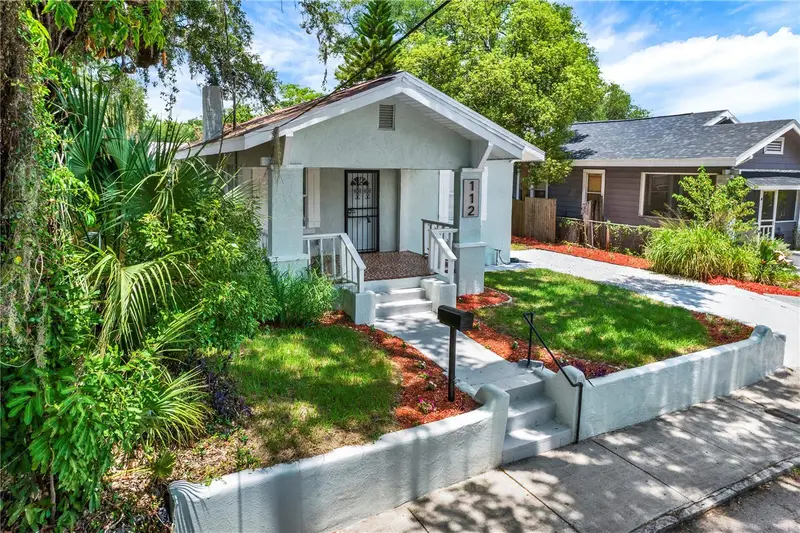 112 E Emily St, FL