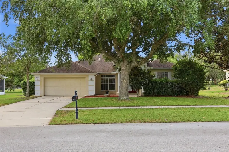 610 Gaelic Ct, FL