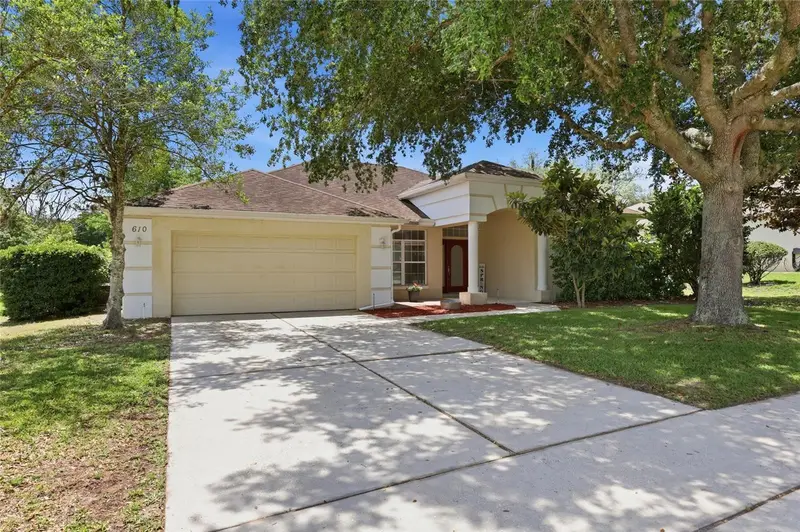 610 Gaelic Ct, FL