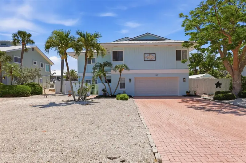 517 Kumquat Dr, FL