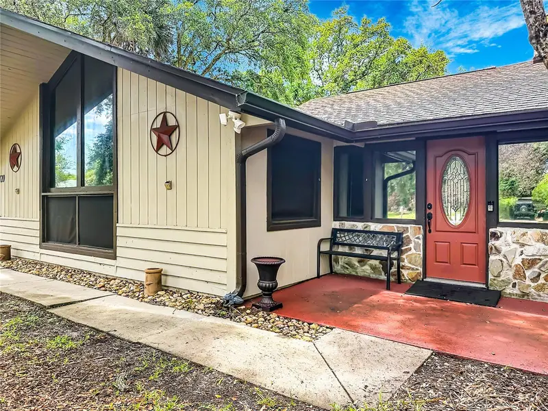 420 Nina Rd Ne, FL