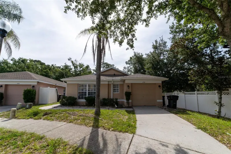 298 Hammock Ct, FL
