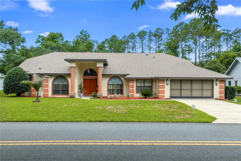 42 Pine Dr, FL